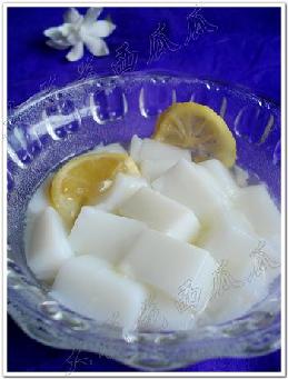 養(yǎng)顏甜品推薦：杏仁豆腐