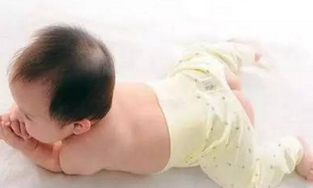 我跟婆婆育兒觀念不同一直吵架，結(jié)果寶寶說了這樣一句話，我們都笑了